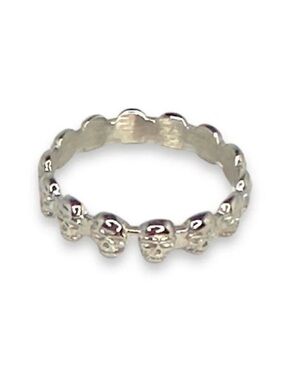 JAGGED HALO JEWELRY ETERNITY SKULL RING Silver Skull Ring Gothic Stackable